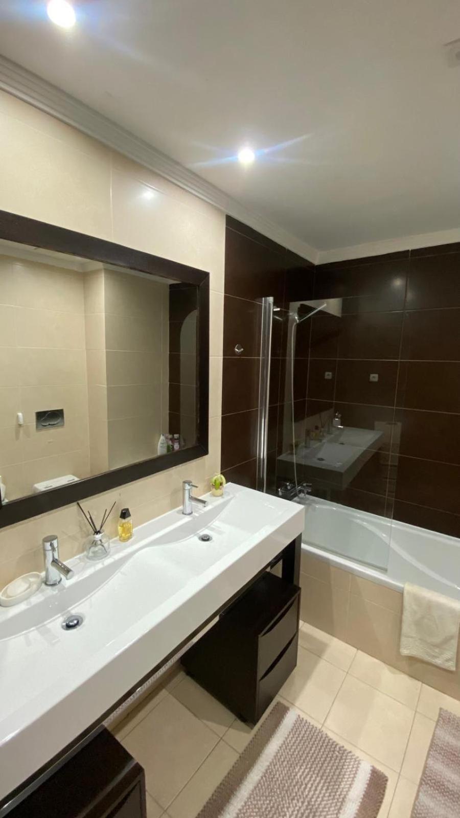 Rooms In Faro Close To Airport Exterior foto